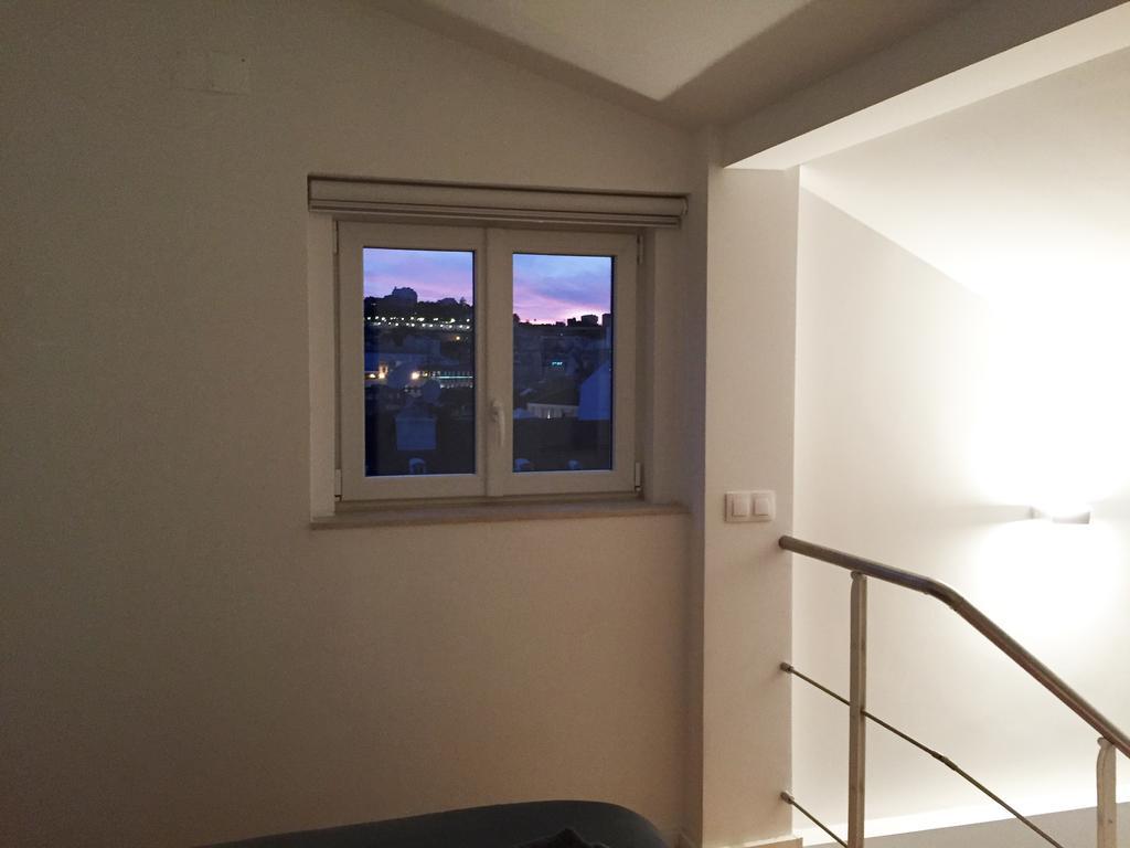 Dreaming - Trigueiros City View * Lisbon
