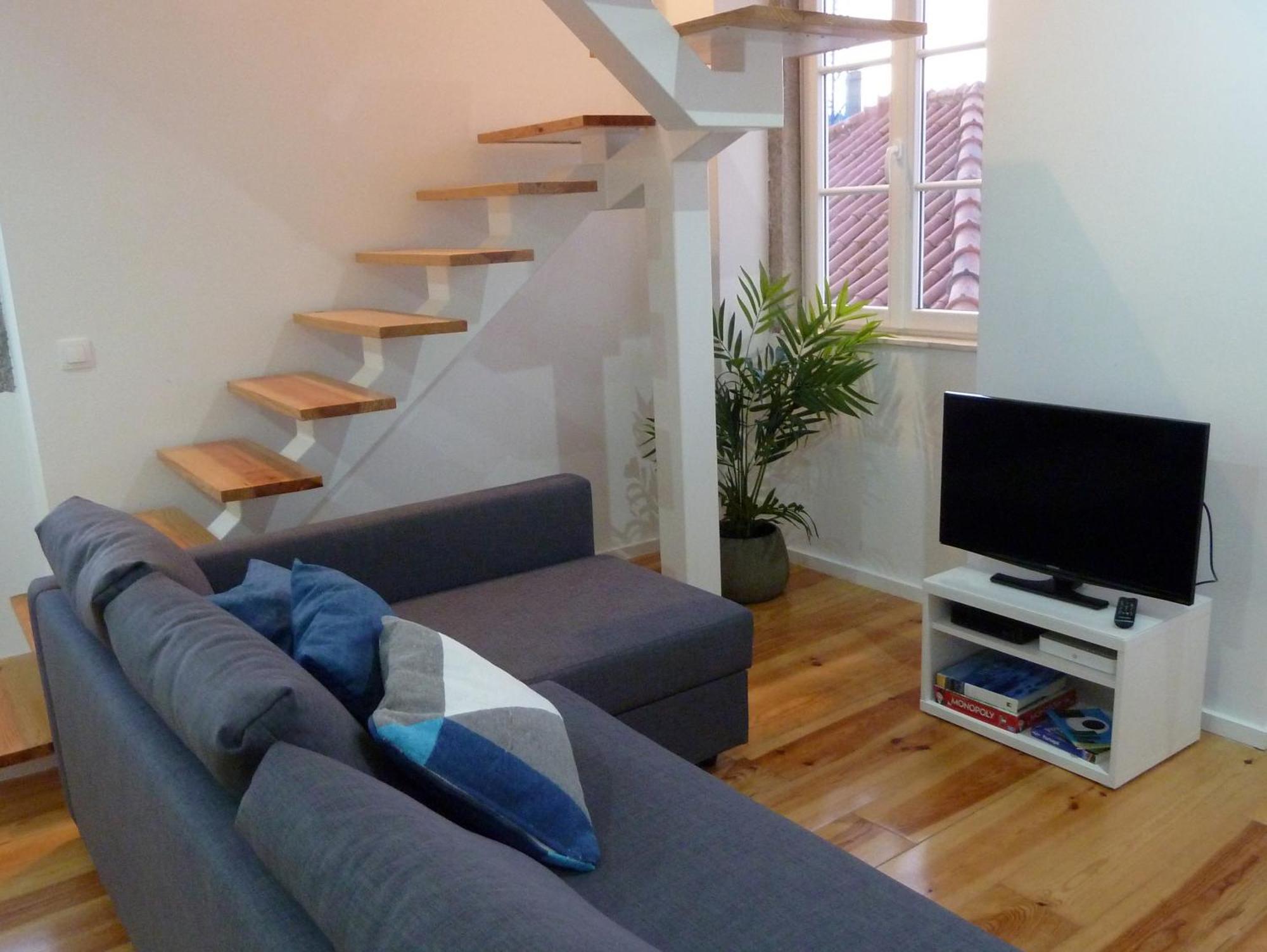 Apartment Dreaming - Trigueiros City View
